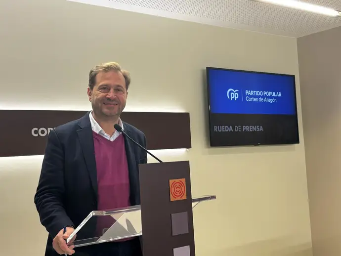 Alegría no es confiable, su mano representa engaños, corrupción y opresión hacia sus colegas