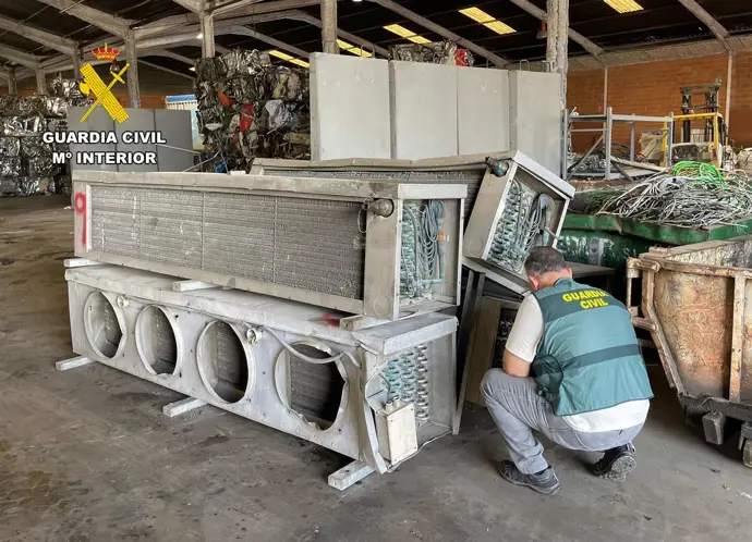 Desmantelan una banda en Alicante que sustrajo material industrial en una finca de Cartagena