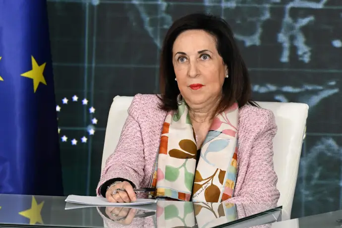 Robles cuestiona la "legitimidad" de Feijóo tras sus "mentiras" sobre la dana y la ineficacia de