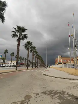disminuye el caudal de la rambla de Las Colonias en Los Alcázares