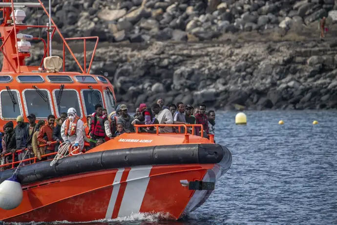 En 2025, se observa una notable disminución migratoria en Canarias, con una reducción del 60% a