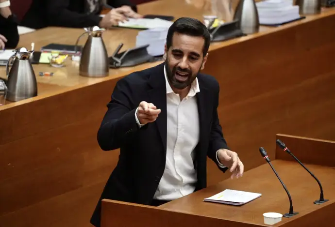 El PSPV califica de "decepción total" el discurso de Llorca; Compromís lo ve "hipócrita" ante un