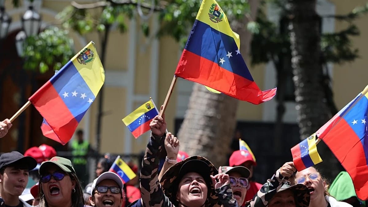 Causas y razones de la crisis en EE.UU. y Venezuela, analizando su contexto actual y consecuencias