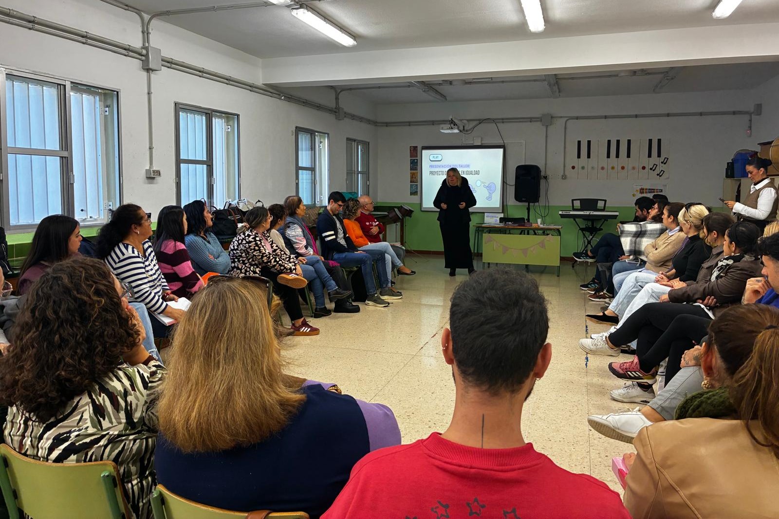 Docentes de Tenerife se capacitan para transformar los patios escolares en espacios inclusivos y