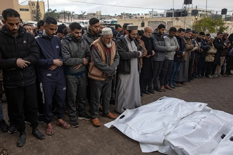 Un dron israelí ataca a palestinos en Gaza y causa la muerte de tres personas en el suceso