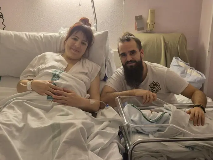 Erik y María, los primeros bebés de 2026 en Castilla-La Mancha, nacen simultáneamente en