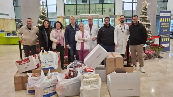 Rafael Méndez y CF Lorca Deportiva celebran el Día de Reyes con una iniciativa solidaria local