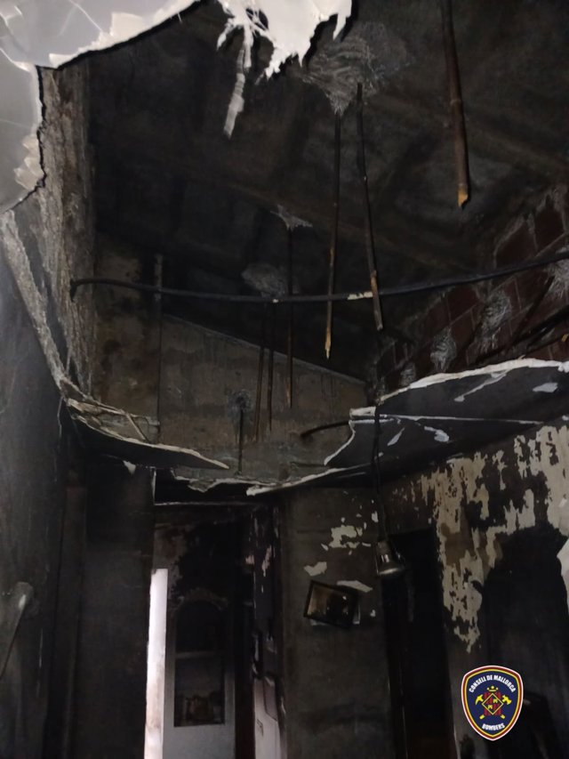 Imágenes del incendio en Llucmajor que obligaron a una mujer a lanzarse por la ventana