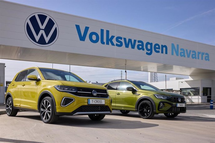Archivo - Entrada a la f&aacute;brica de Volkswagen Navarra en Landaben.
