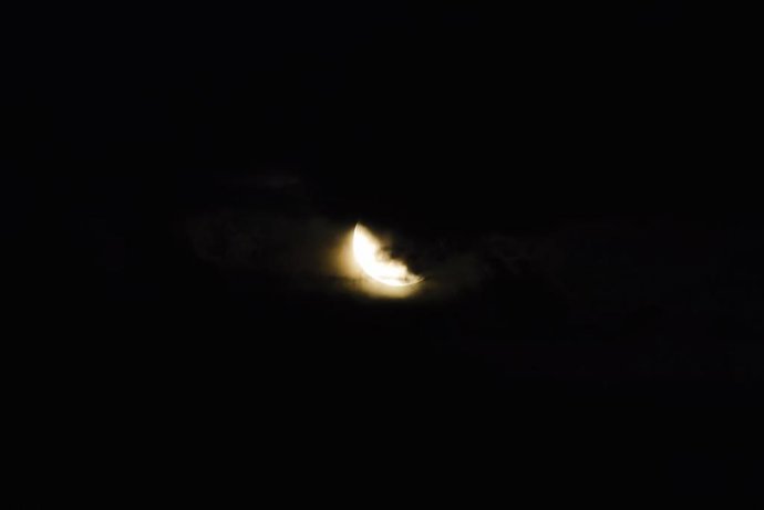 Archivo - Vista del eclipse lunar.