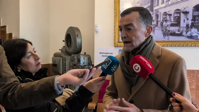 Maíllo sostiene que Juanma Moreno y el PP han desmantelado la sanidad pública andaluza de forma