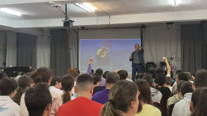 Cerca de 5.500 estudiantes de Canarias y la Península asisten a charlas sobre prevención de