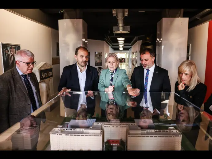 El Parc Audiovisual de Catalunya otorga el proyecto para ampliar sus estudios en español