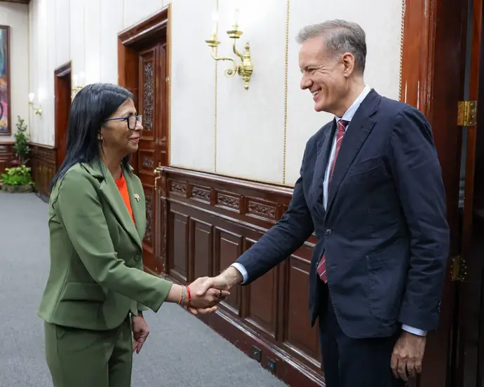 Delcy Rodríguez se reúne con embajadores europeos, incluyendo a España, para impulsar una nueva