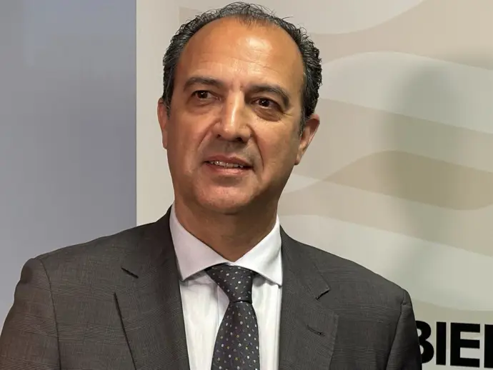 Bancalero solicita a Mónica García que "reconduzca" la reforma del Estatuto Marco considerando a