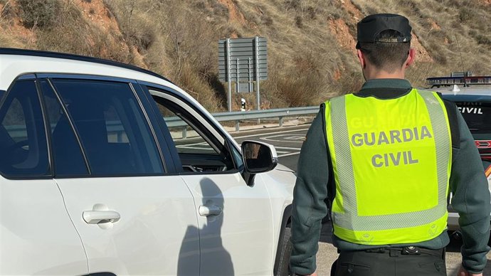 La Guardia Civil detiene a tres delincuentes itinerantes tras intentar asaltar una empresa en Rinc&oacute;n de Soto