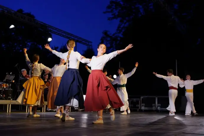El Teatro Arriaga de Bilbao presenta el espectáculo 'Bereterretx' de Pier Paul Berzaitz.