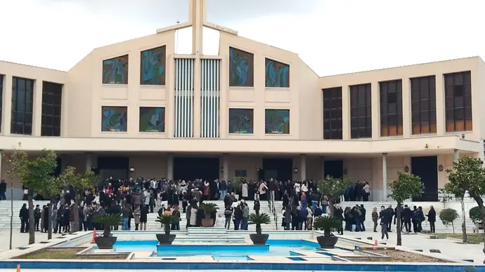 Familia y amigos rinden homenaje al joven cardiólogo malagueño fallecido en el accidente de Adamuz