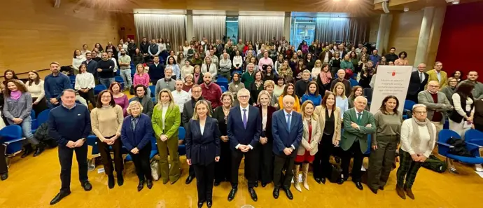 Un nuevo enfoque en atención social y sanitaria optimizará la asistencia en residencias