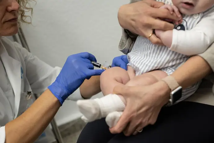 Salud extiende la inmunización contra el VRS para recién nacidos hasta el 15 de febrero