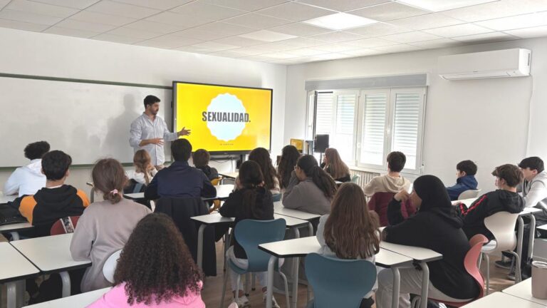 El hospital público del Tajo ofrece charlas sobre educación sexual para adolescentes en Aranjuez