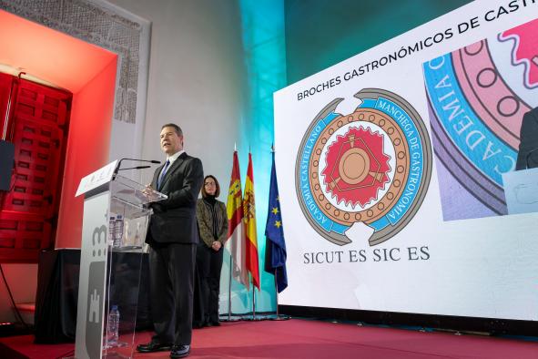 Emiliano García-Page, presidente de Castilla-La Mancha, destaca la importancia de la educación en