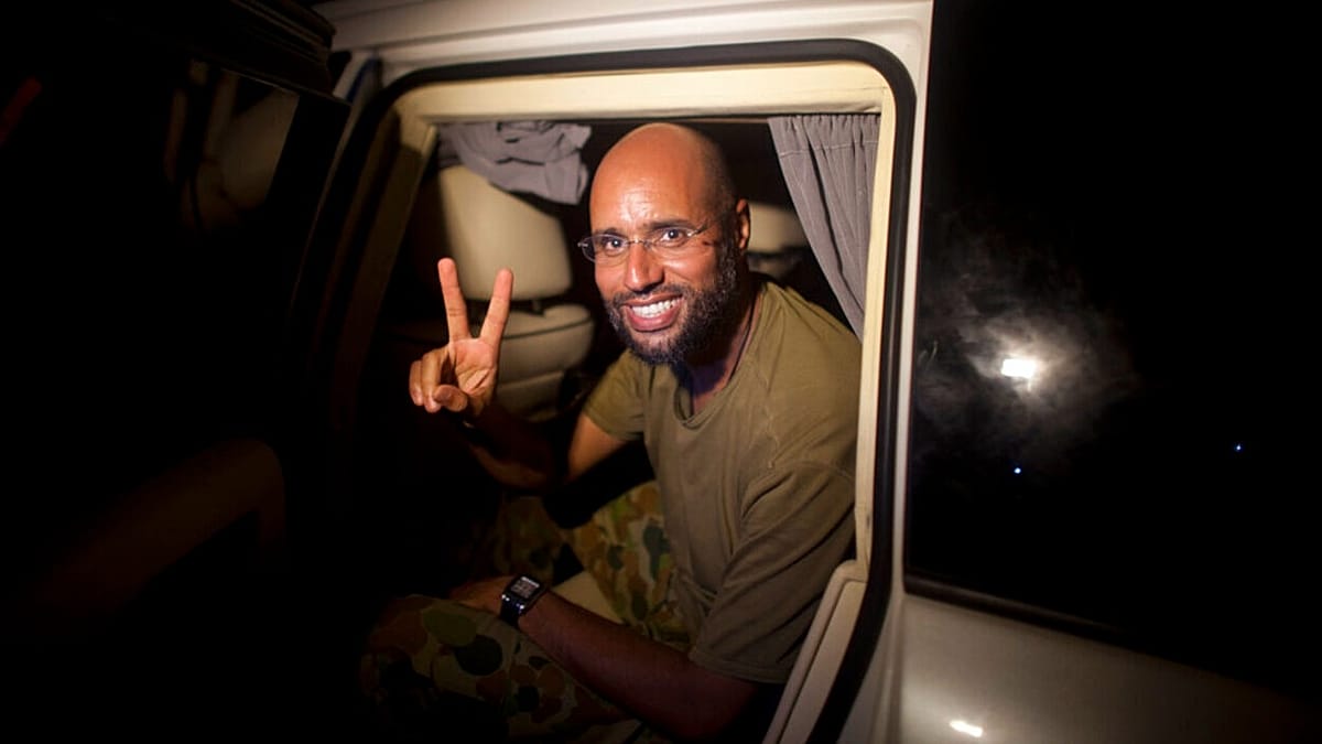 Seif Gadafi es abatido por hombres armados en su residencia, marcando un giro en el conflicto actual