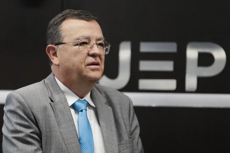 El tribunal de paz de Colombia decide expulsar al exjefe de seguridad de Álvaro Uribe por no