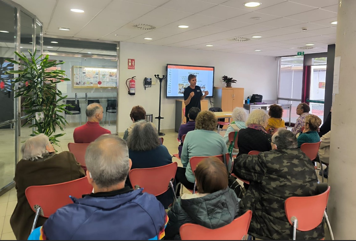 Bienestar Social brinda actividades físicas y fisioterapia para mejorar la salud de la comunidad