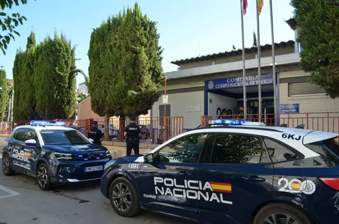 La policía arresta a un hombre por robos en dos tiendas de Molina de Segura