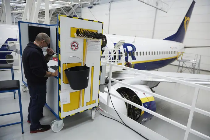 Ryanair evalúa establecer en Sevilla su centro europeo de mantenimiento de motores, creando 600