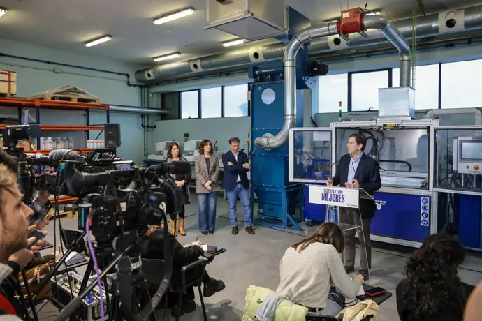 Mañueco reitera que la ley electoral regula los debates y acatará lo que decida la comisión