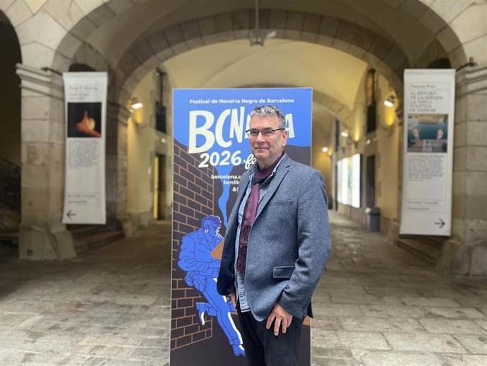 El escritor brit&aacute;nico Mick Herron, creador de la serie 'Caballos lentos'
