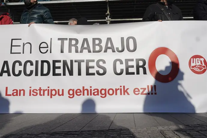 Euskadi tuvo en el último año un promedio de 103 accidentes laborales diarios, con 30 muertos y