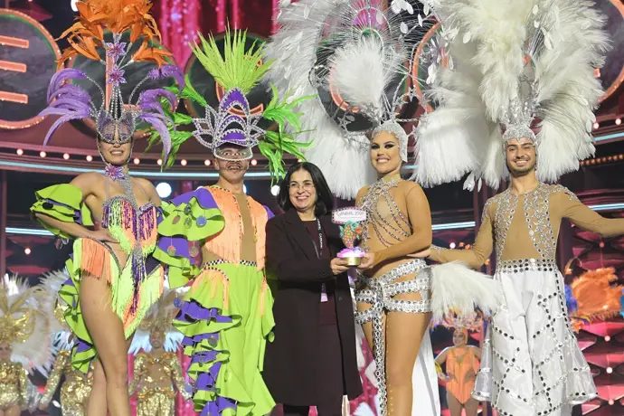 Las comparsas Baracoa y Kisamba triunfan en el Carnaval de Las Palmas de Gran Canaria