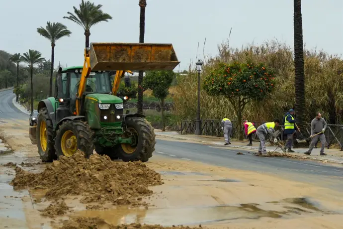 La borrasca 'Marta' suma 10.613 incidencias en Andalucía, siendo Cádiz y Sevilla las más