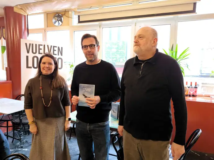 David López Canales afirma que el libro se está transformando en un producto de consumo alejado