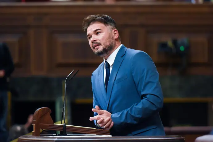 Sumar, Más Madrid y Comunes apoyan a Rufián, mientras IU y Podemos se distancian de él