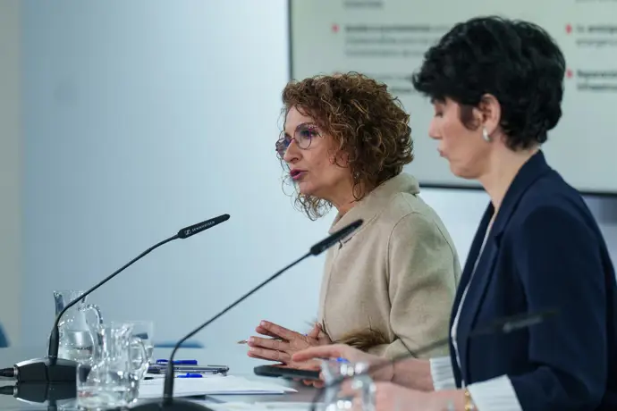 El Ejecutivo aprueba reforzar castigos a empresas por corrupción y aumentar controles a partidos