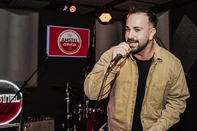 Zzoilo homenajea la identidad valenciana con su voz en una canción dedicada a la germanor