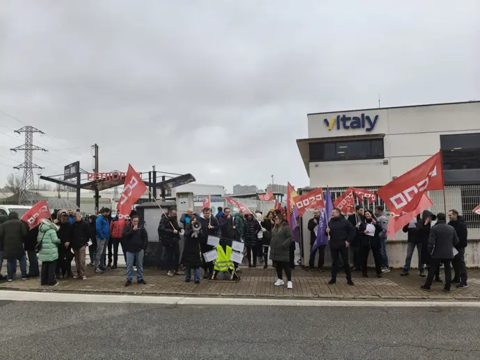 CCOO denuncia los traslados forzosos en el Grupo Vitaly y demanda la continuidad de la actividad en
