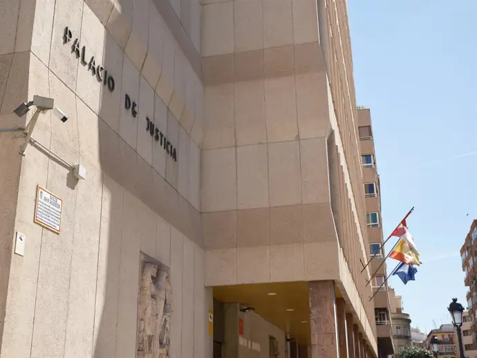 Juzgan a un hombre con discapacidad acusado de agredir sexualmente a otra interna en Albacete