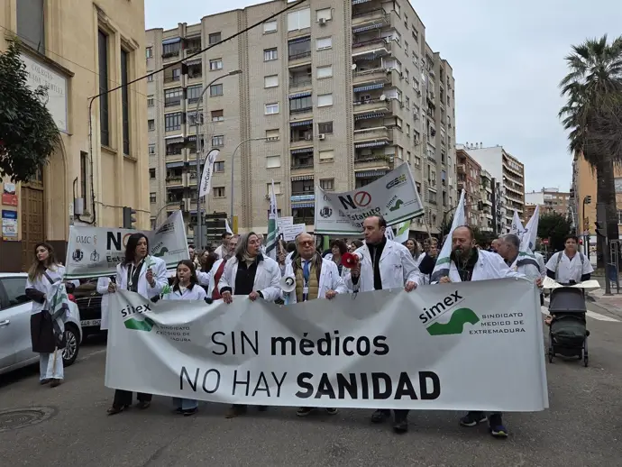 La huelga de médicos en Extremadura provoca la anulación de 67.838 consultas y 567 operaciones