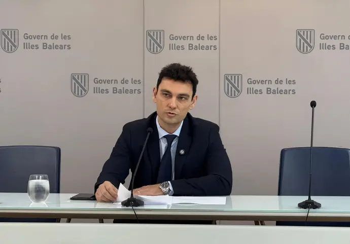 El Govern señala que las carpas de Formentera carecen de espacio para más migrantes que llegan