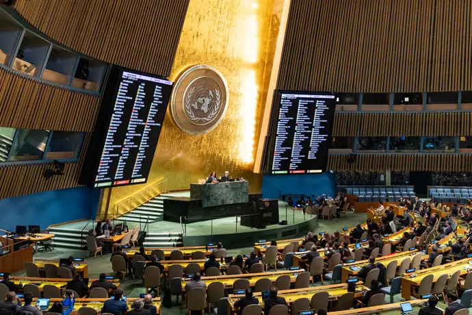 Rusia considera la resolución de la ONU sobre Ucrania como "antirrusa" e "imparcial", señalando