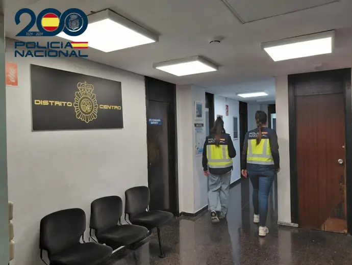Hombre arrestado por secuestrar a una mujer en hotel y sustraer sus pertenencias