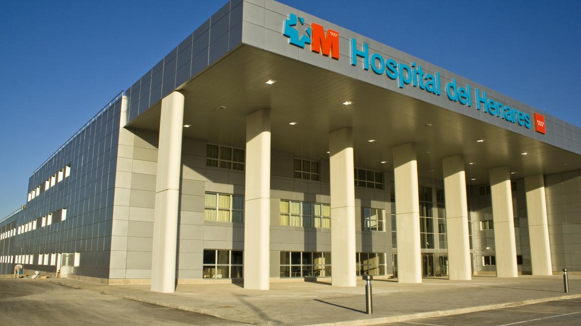 El Hospital público de Henares celebra su 18º aniversario reconociendo el trabajo de su personal.