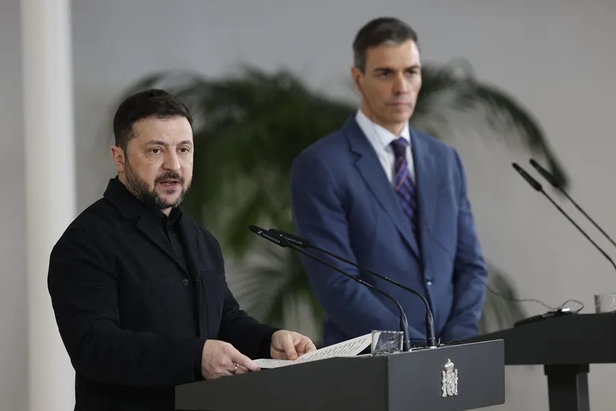 Zelenski alerta que Ucrania recibe menos ayuda militar debido a la guerra en Irán