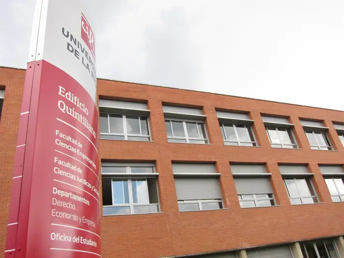 La UR aprueba la memoria de verificación del Grado de Medicina atendiendo las sugerencias de ANECA