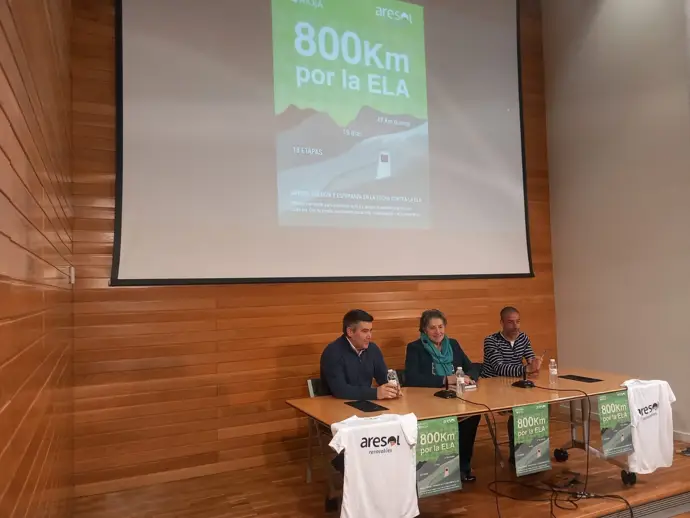 Desde Roncesvalles a Santiago: 800 kilómetros corriendo en 19 días para visibilizar la ELA